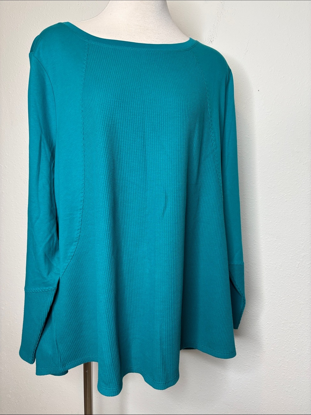 Belle by Kim Gravel Teal Long Sleeve Top